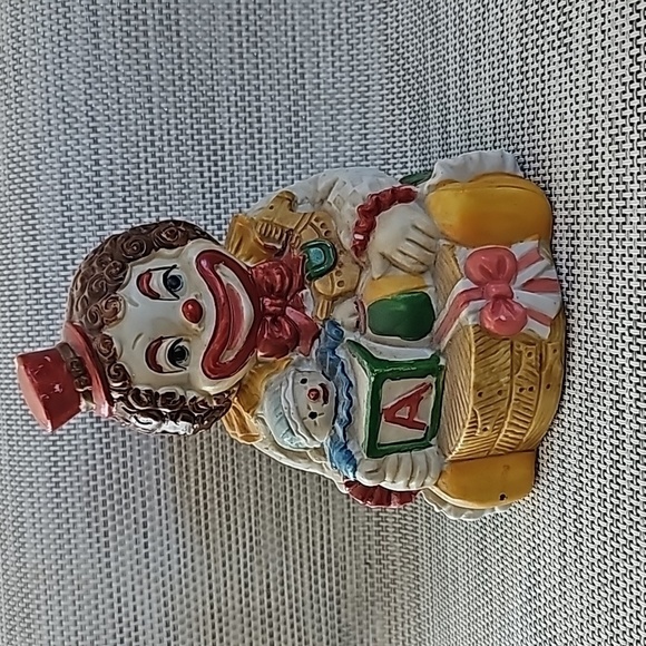 Vintage Ceramic Musical Clown Figurine from the 1970s Wind-Up Music Box - Picture 1 of 6